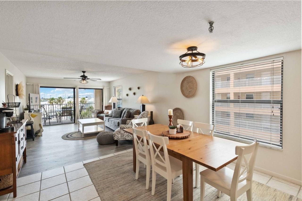 301 Beach Place Condos St. Pete Beach Exterior foto