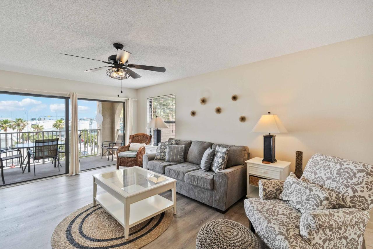 301 Beach Place Condos St. Pete Beach Exterior foto